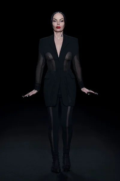 Look 23